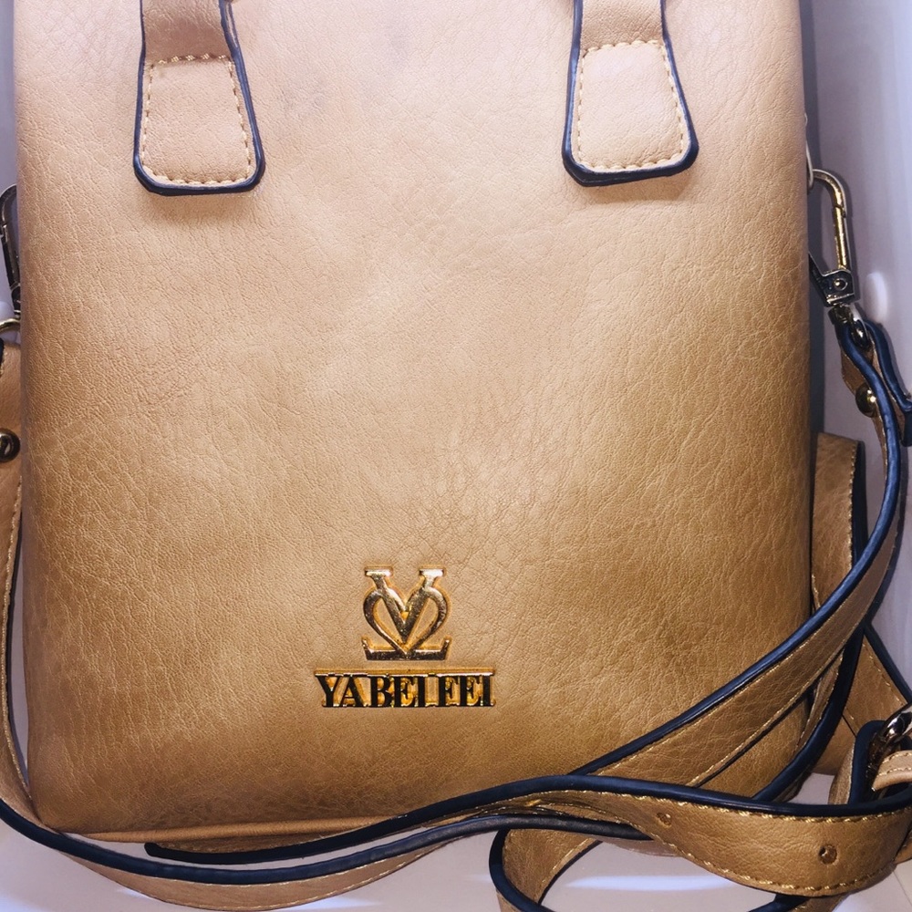 Purse - Picture 2 of 5